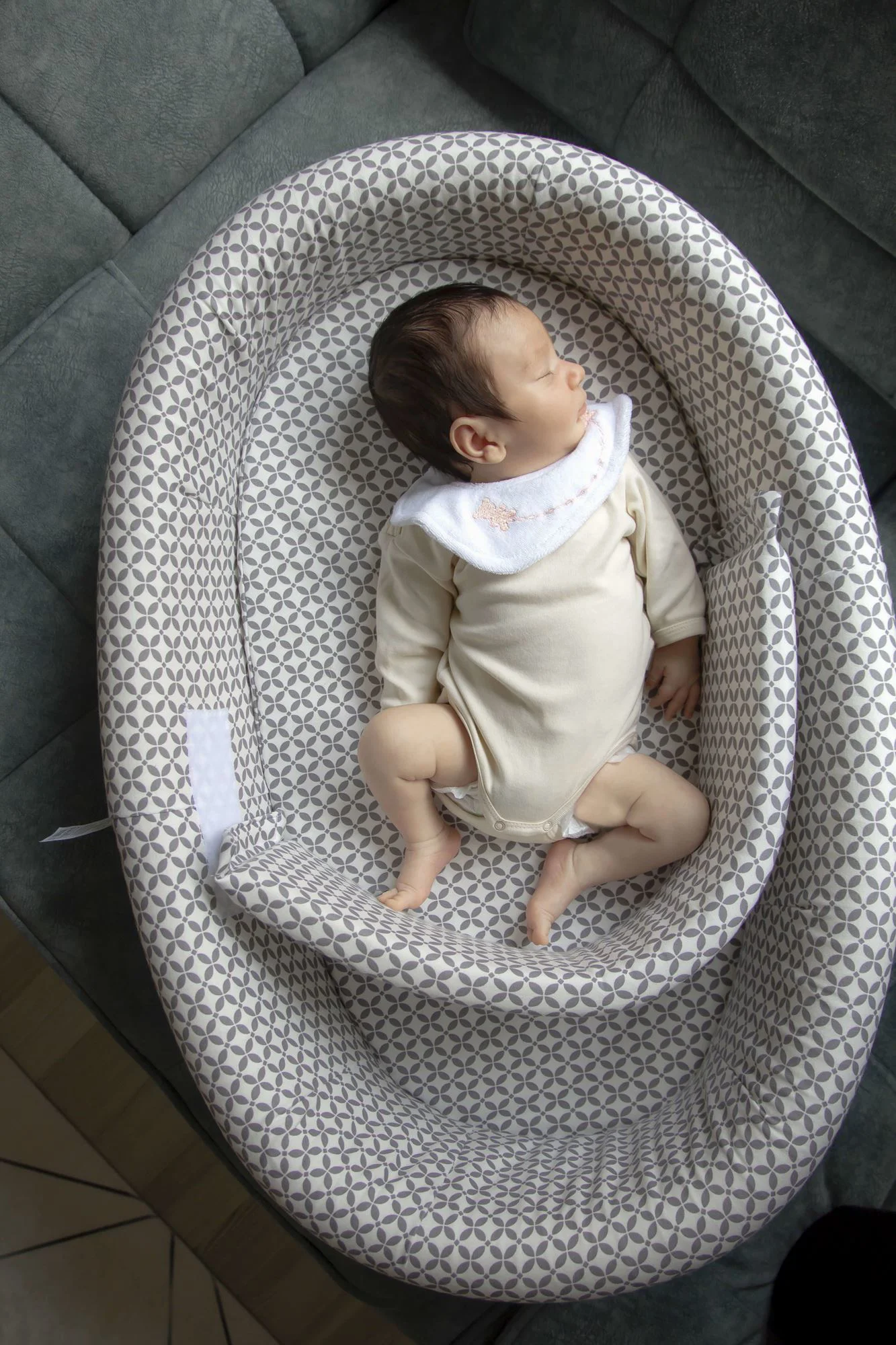 Регулируемый бебинест для новорожденных BabyJem foto
