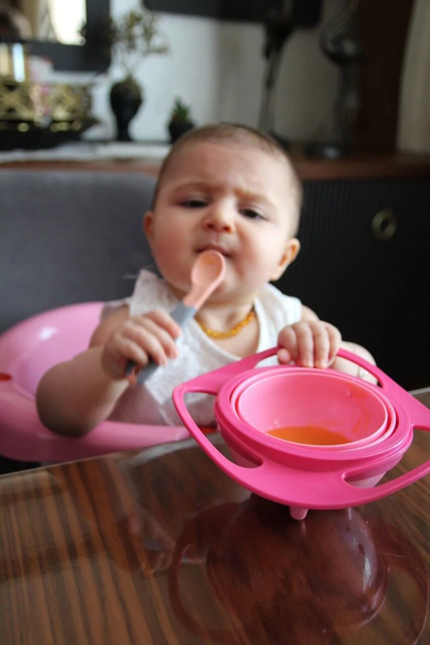 Многофункциональная миска с крышкой и вращением на 360 градусов BabyJem Amazing Bowl Pink