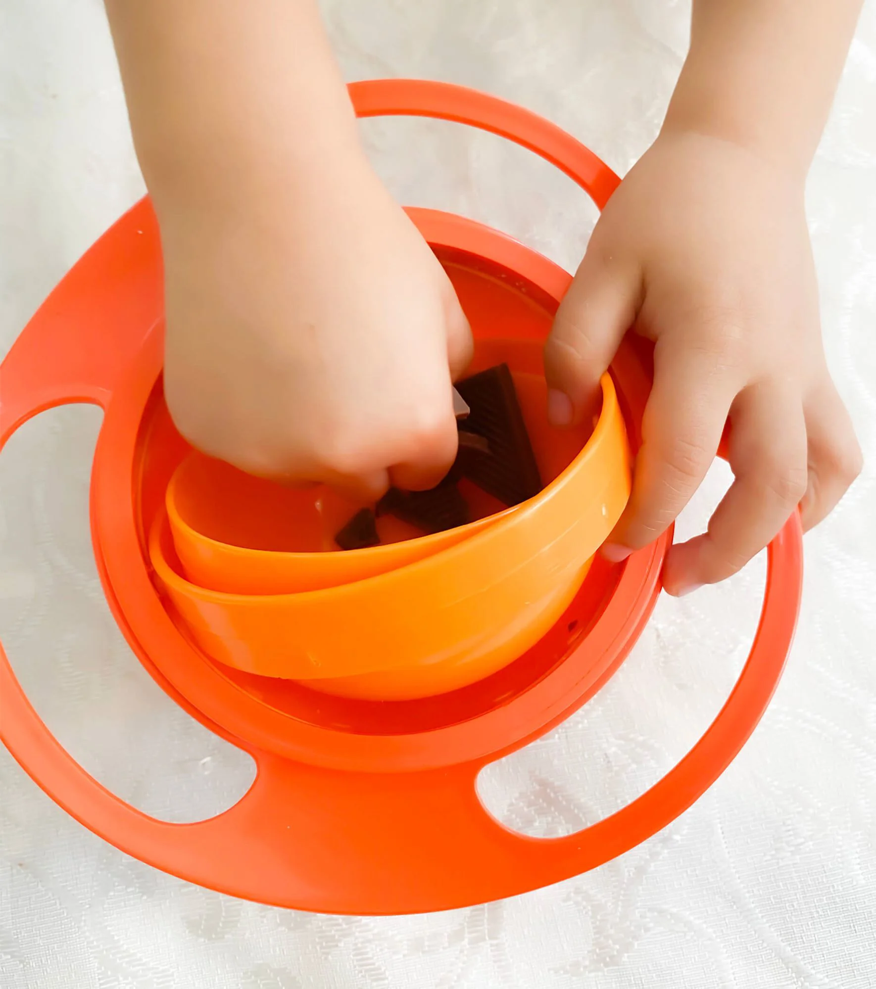 Многофункциональная миска с крышкой и вращением на 360 градусов BabyJem Amazing Bowl Orange