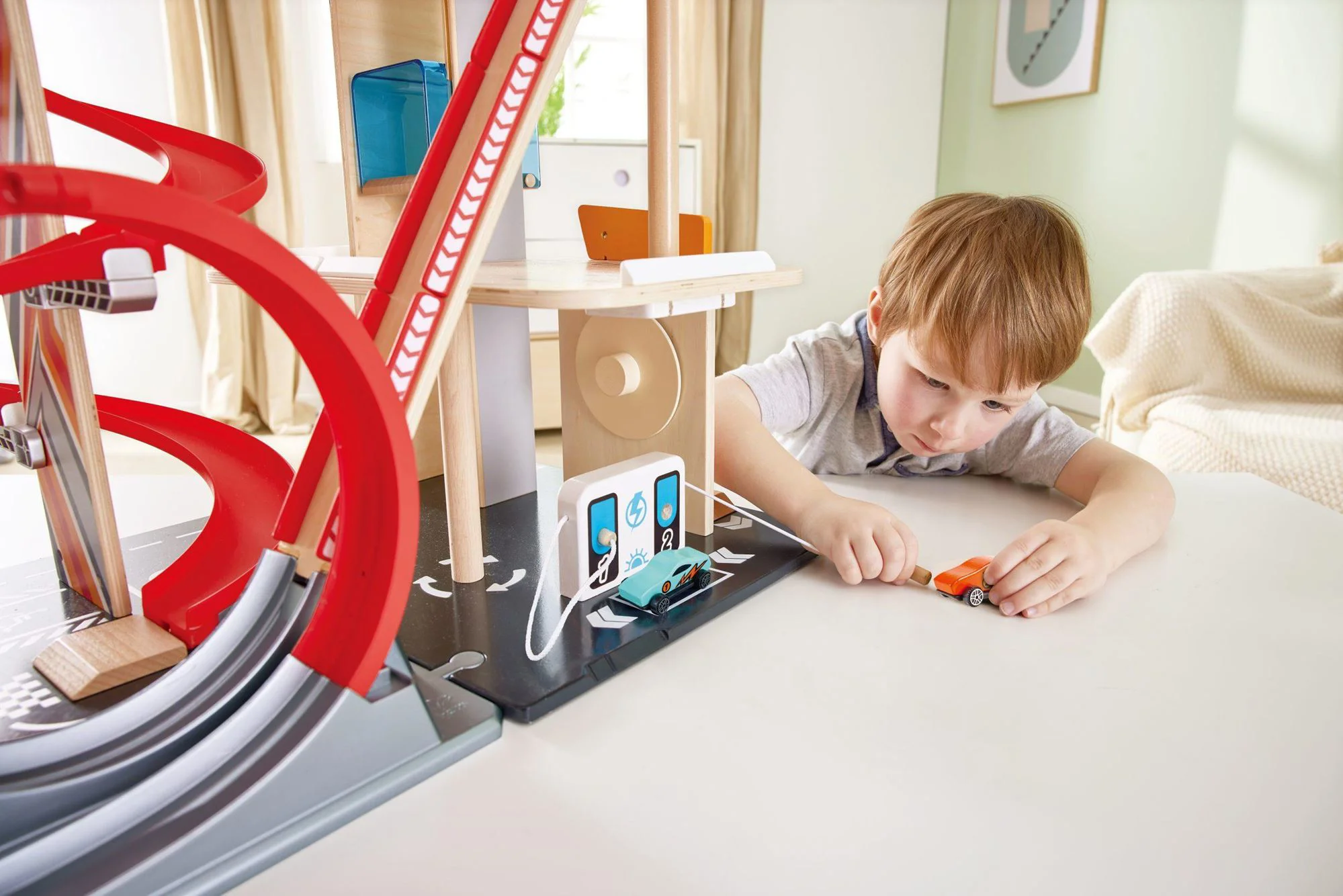 Игровой набор Hape Парковка деревянная, многоуровневая foto