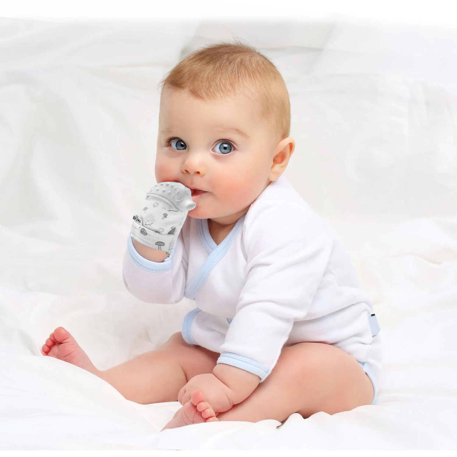 Детские перчатки для прорезывания зубов BabyJem Scratch Gloves Ecru