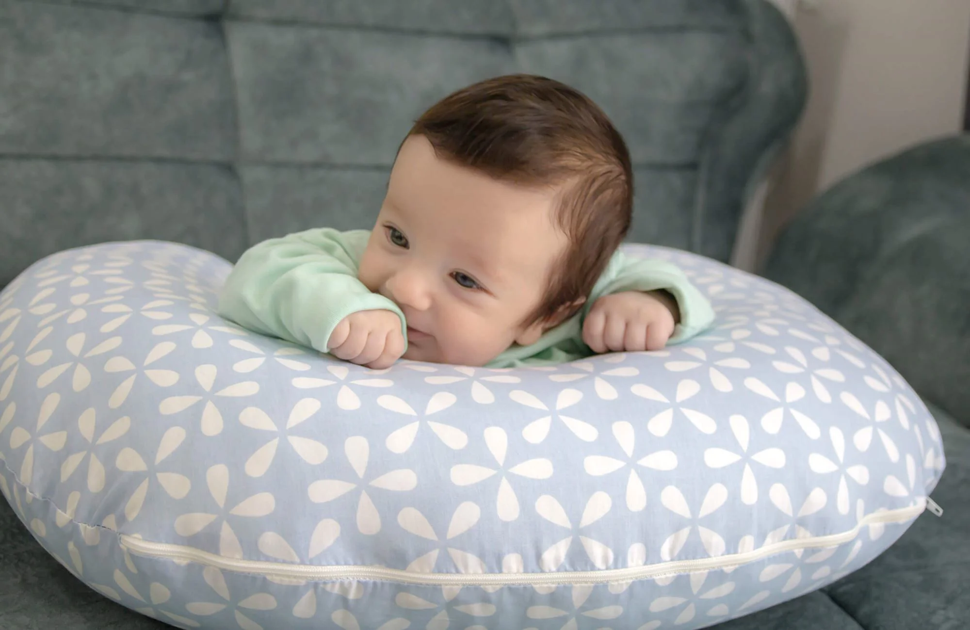 Perna pentru alaptat 2 in 1 BabyJem Nursing Pillow Albastra foto