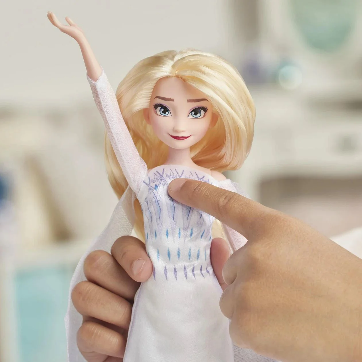 Papusa Hasbro Elsa Frozen 2, Aventura muzicala