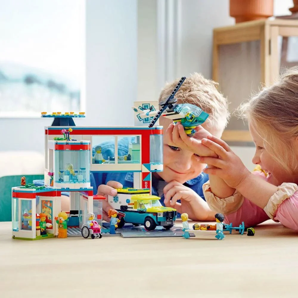 Set de constructie Lego City Spitalul De Urgente foto