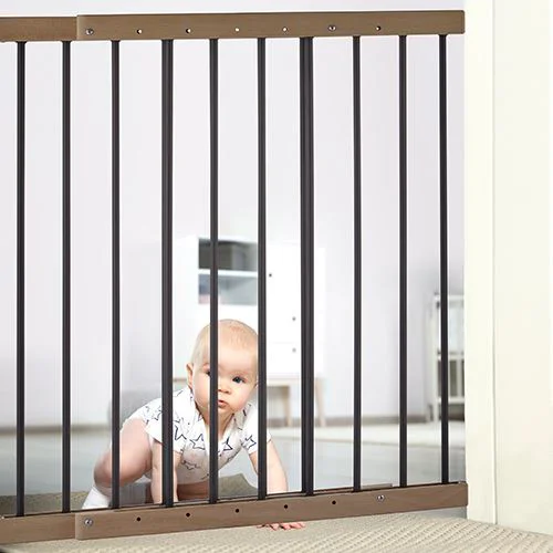 Раздвижной защитный барьер BabyJem из бука