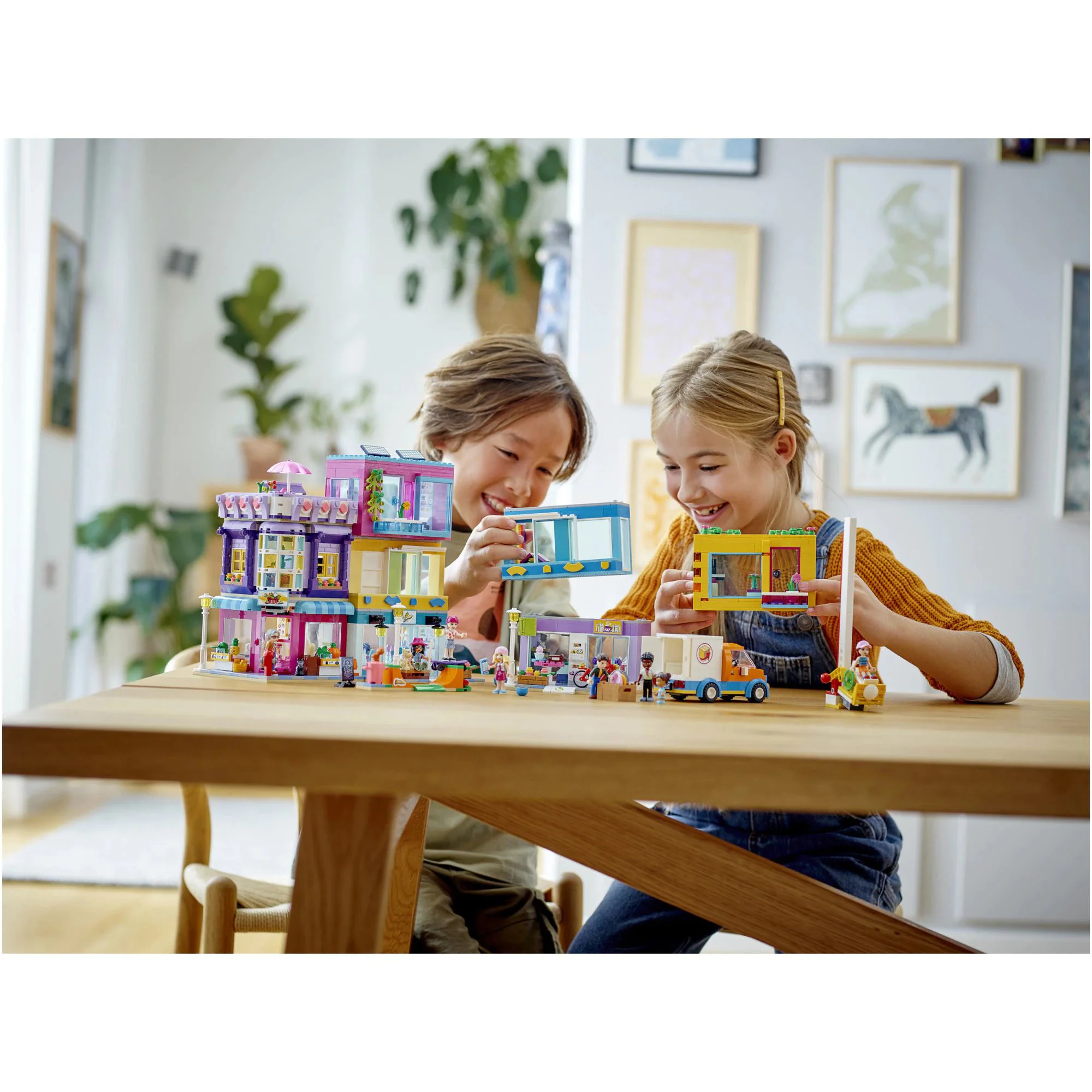 Lego Friends Main Street Building foto