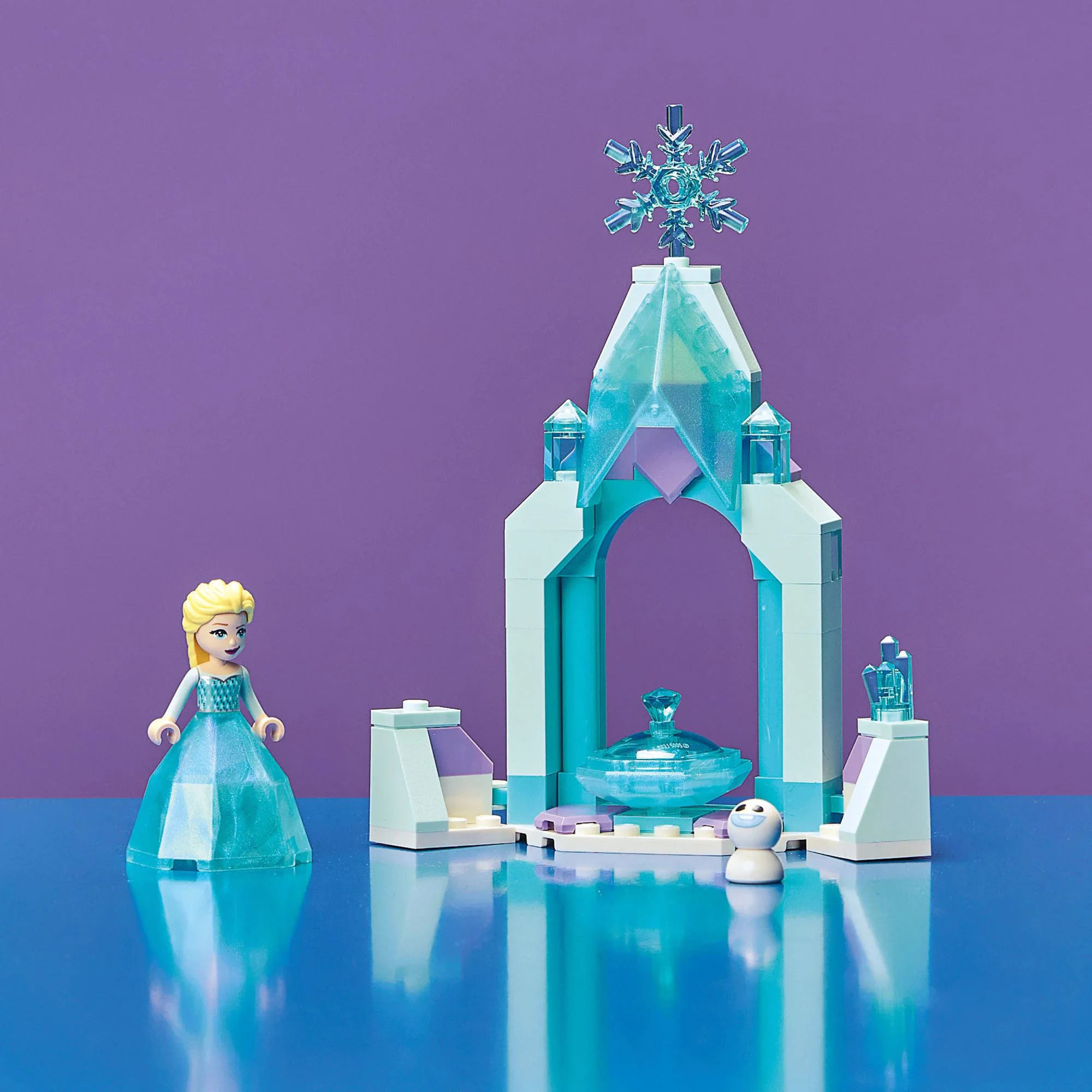 Lego Frozen Elsa's Castle Courtyard