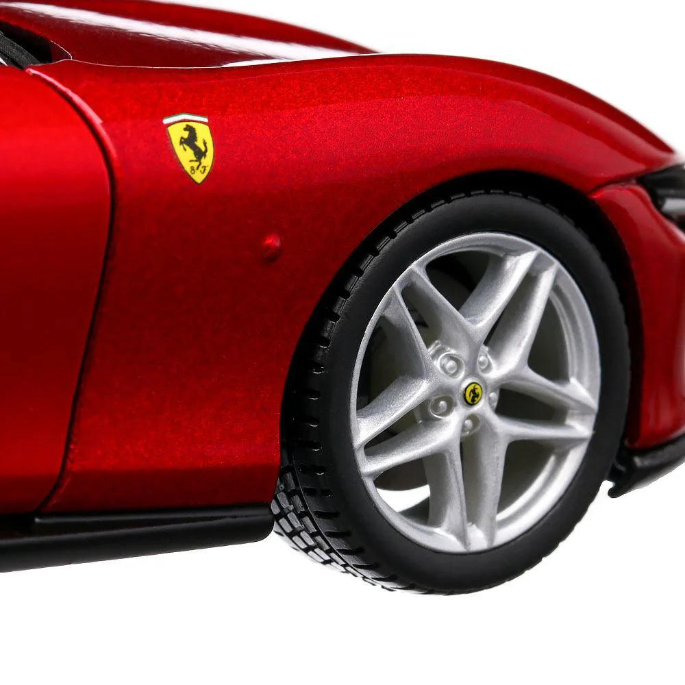 Masina Bburago Ferrari Roma (1:24)