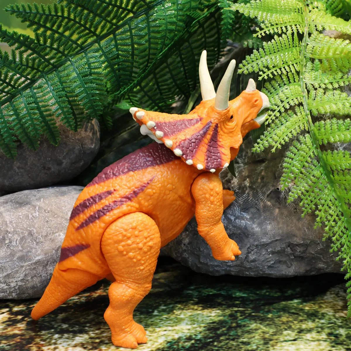 Jucarie dinozaur Dinos Unleashed Triceratops, 14 cm