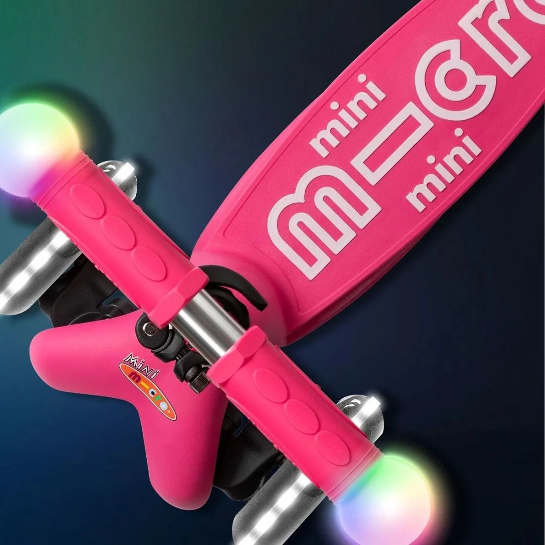 Trotineta Micro Mini Deluxe Magic LED Pink