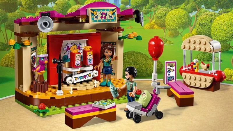 LEGO Friends - Сцена Андреа в парке