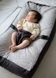Матрас противоскользящий с ремнями безопасности для младенцев BabyJem Grey
